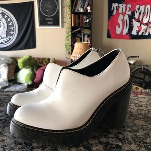 White heel Dr. Martens!